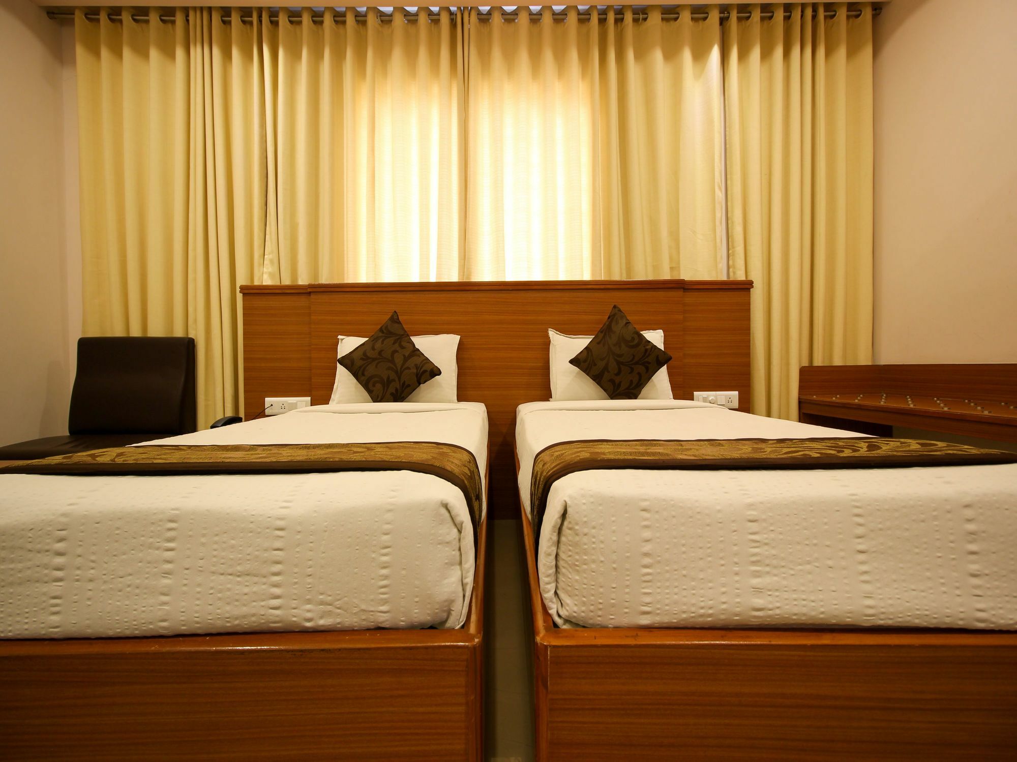 Oyo 6960 Kengeri Hotel Bengaluru Kültér fotó